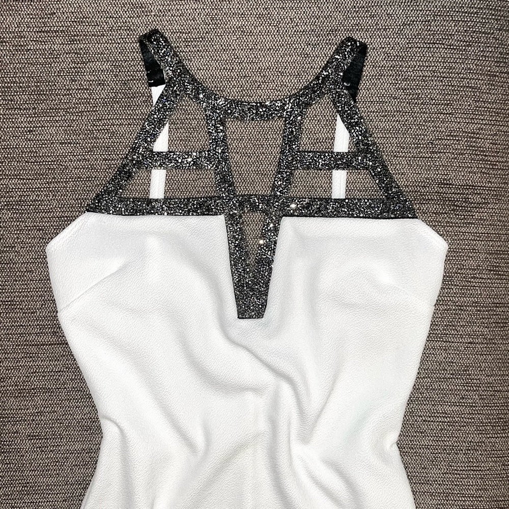 Charlotte Russe White and gray sparkly geometric moon rock mini cocktail dress! - Picture 6 of 15